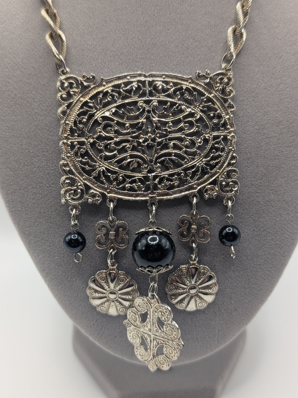 Vintage-Inspired Silver Filigree Pendant Necklace with Black Beads